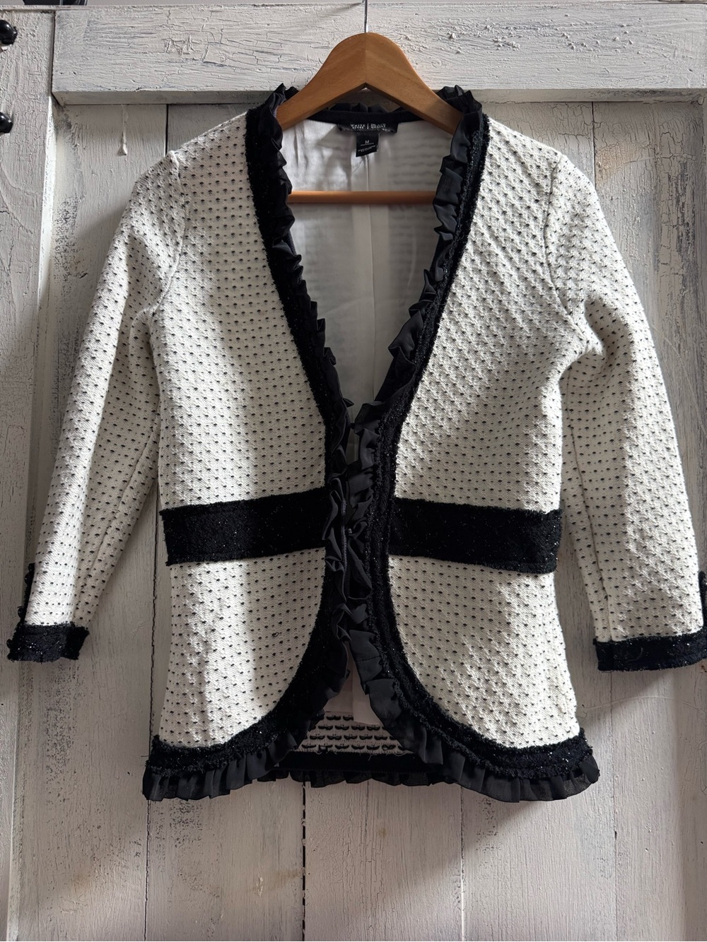 White House Black Market Black & White Ruffle Trim Blazer Sz M S
